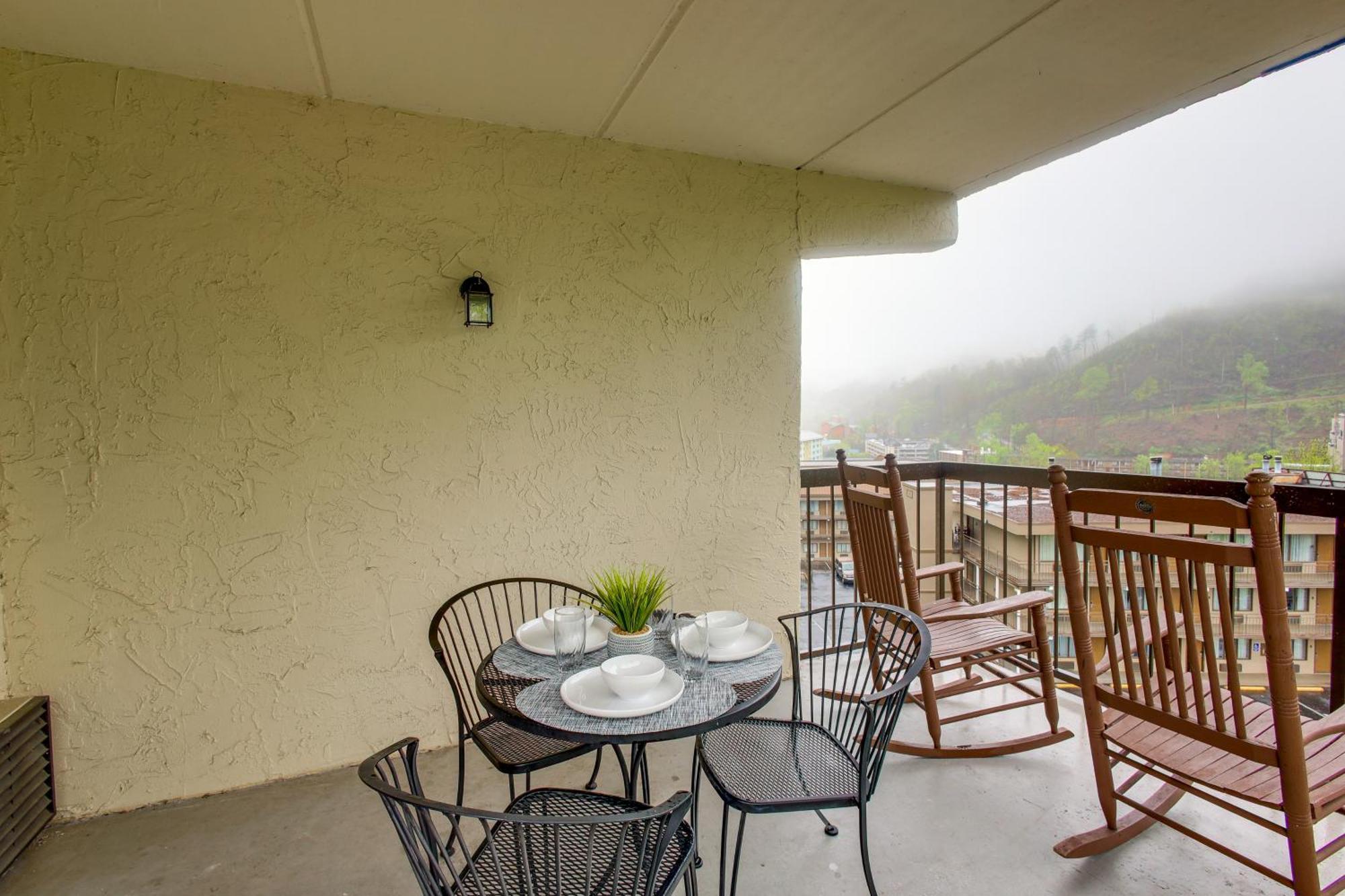 Gatlinburg Condo With Smoky Views Walk To Town! Extérieur photo